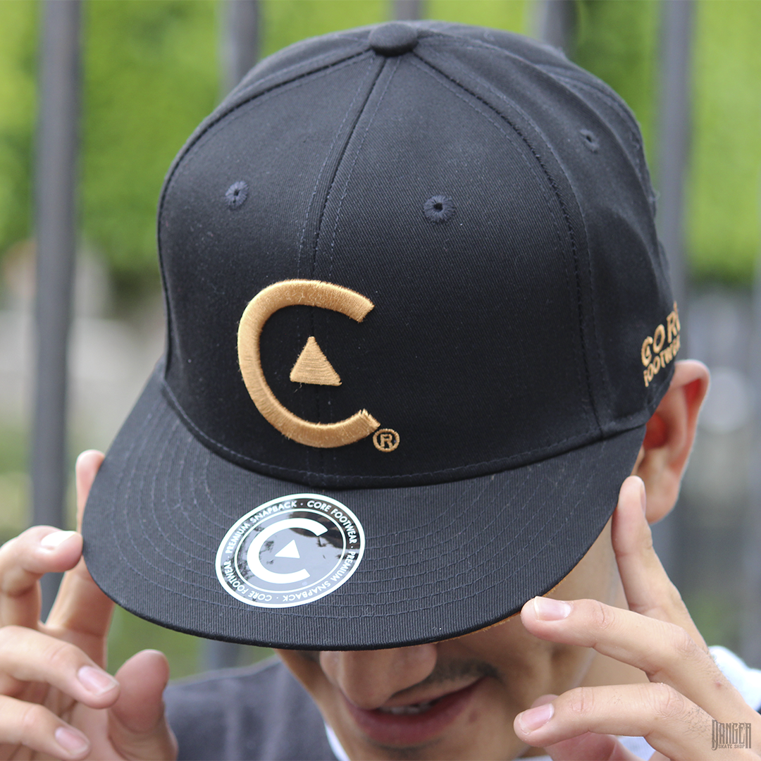 Gorra Core Eart Logo