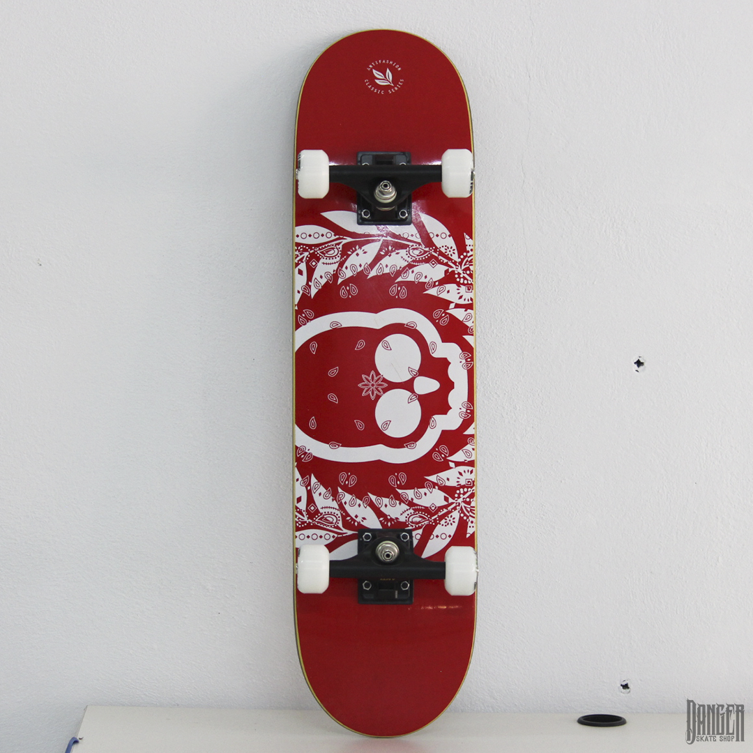 Patineta Antifashion Skull Red