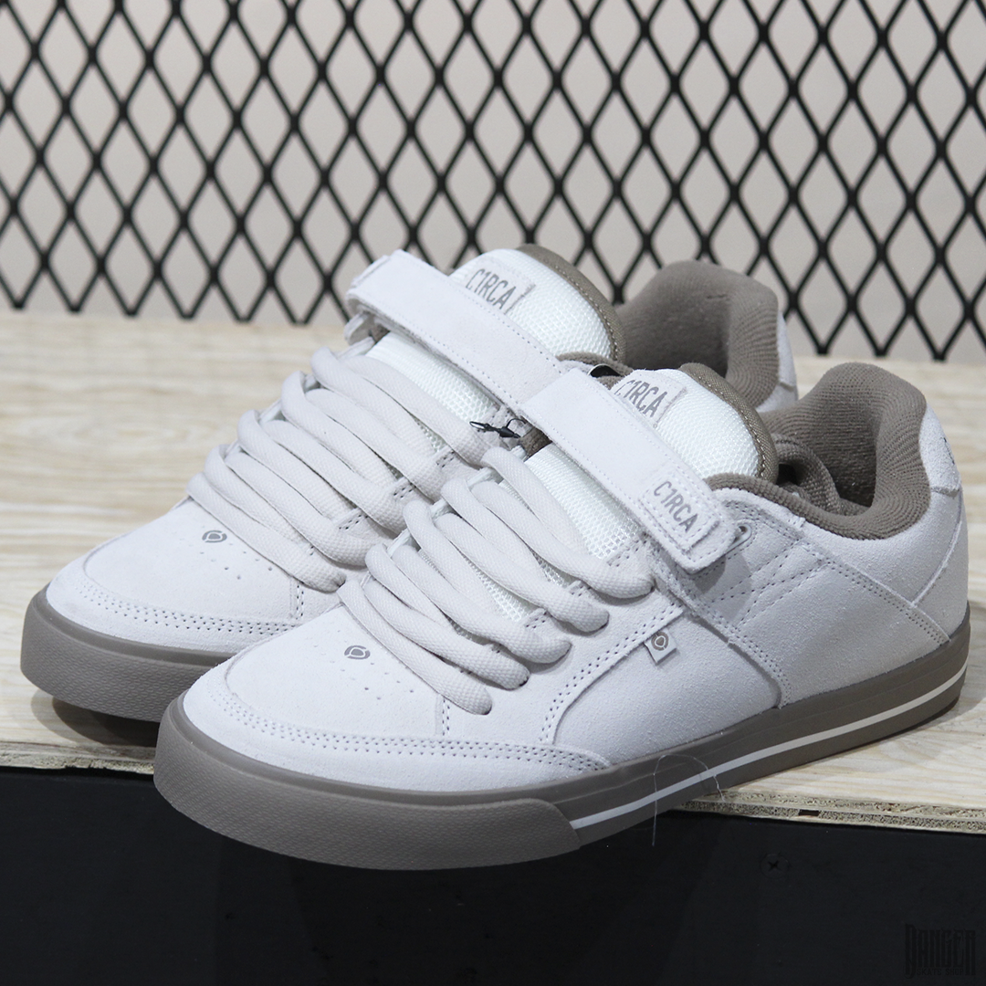 Tenis C1rca 205 Vulc Eggnoc Greige Suede Mesh