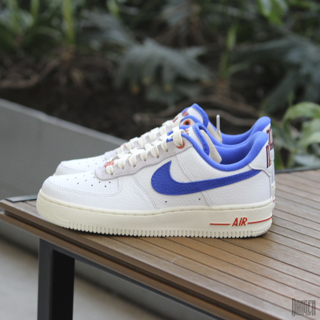 Tenis Nike Air Force 1 Low '07  Command Force University Blue Summit White