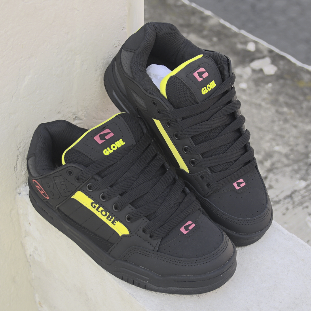 Tenis Globe Tilt Black Sunset