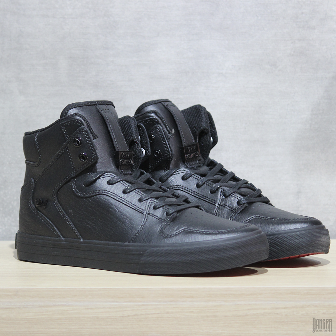 Tenis Supra Footwear Vaider Black Black Red