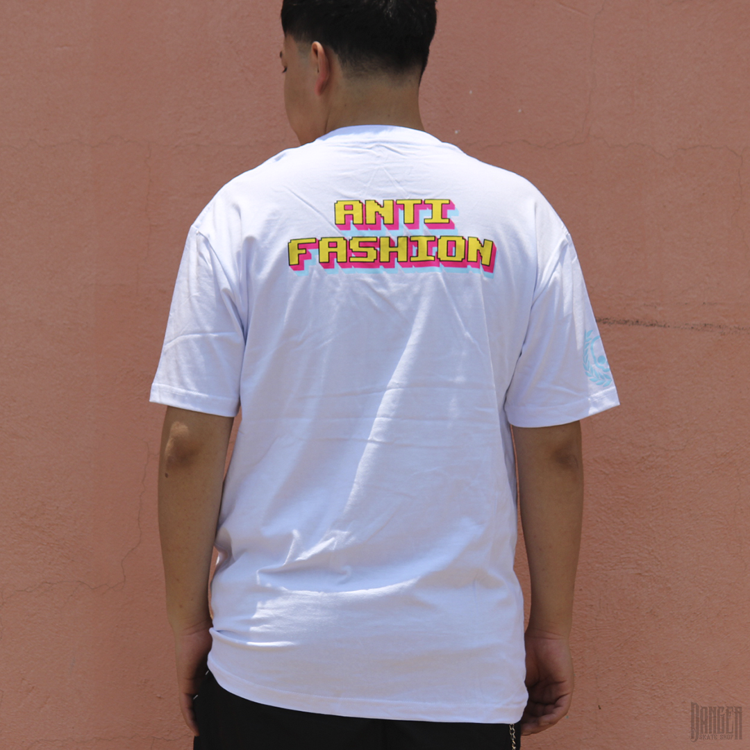 Playera Antifashion Life Is A Video Game