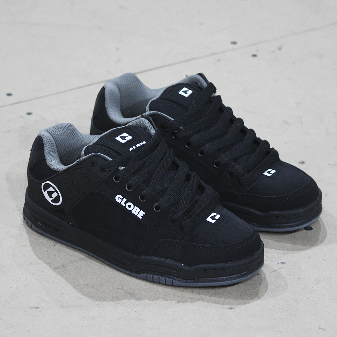 Tenis Globe Tilt Black Black TPR