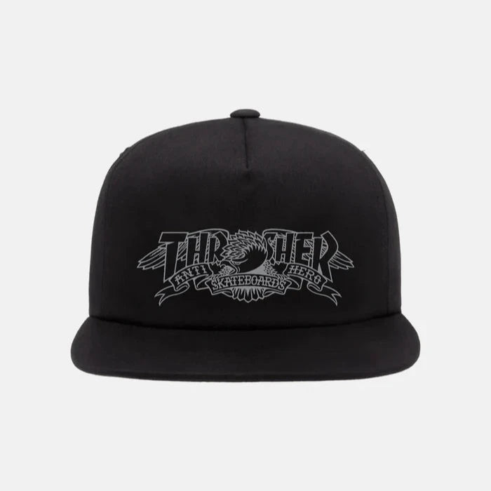 Gorra Thrasher X AntiHero Mag Banner Black