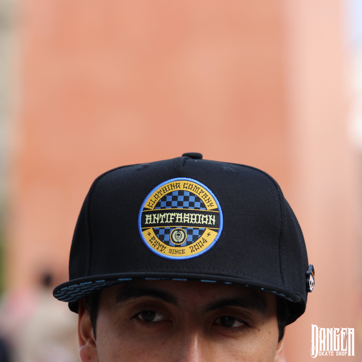 Gorra Antifashion Checker